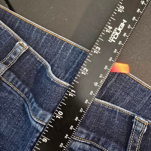 Spanx Women's Pull On Dark Wash Back Pockets Wide Leg Flare Jeans Size XL - Picture 10 of 11